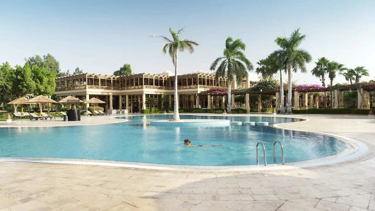 الفندق روبنسون - سوما باي